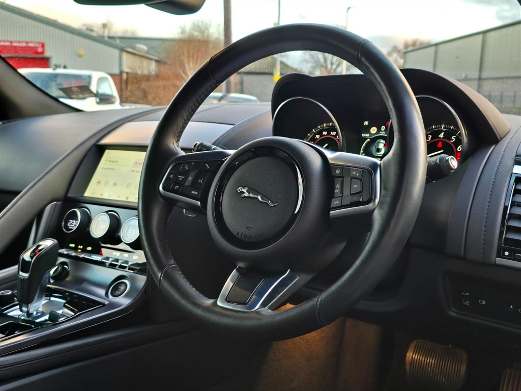 Used Jaguar F-Type 2020 for sale - 77517218: Photo 36
