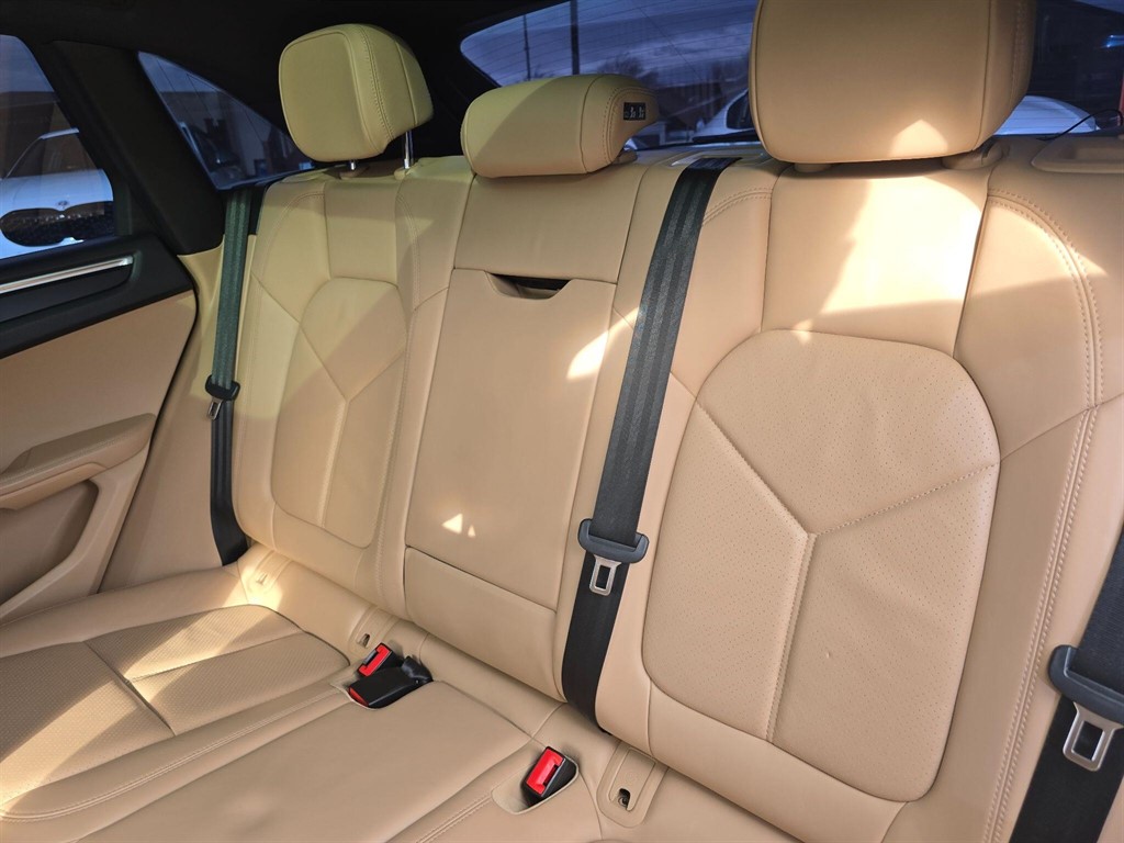 Used Porsche Macan 2019 for sale - 78028227: Photo 26