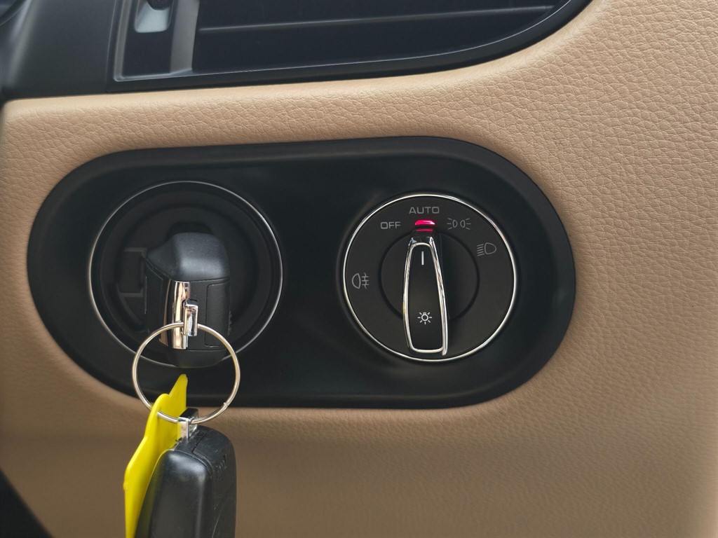 Used Porsche Macan 2019 for sale - 78028227: Photo 34