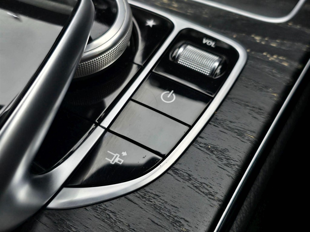 Used Mercedes-Benz C Class 2017 for sale - 77517214: Photo 26