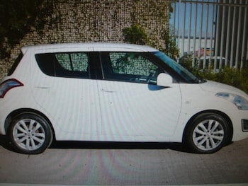 Used Suzuki Swift 2015 for sale - 76035630: Photo
