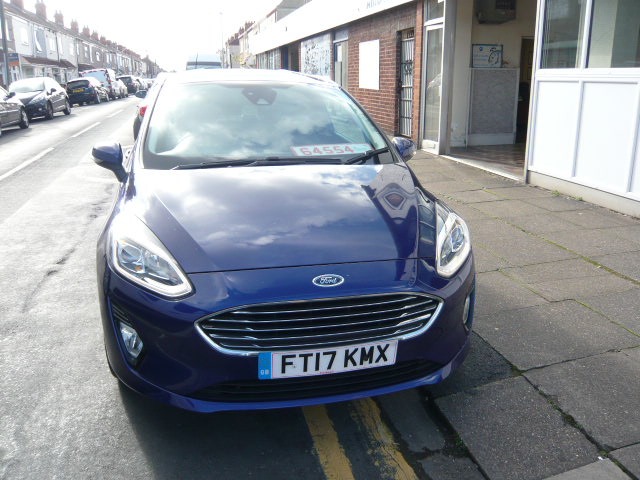 Used Ford Fiesta 2017 for sale - 76340952: Photo 2