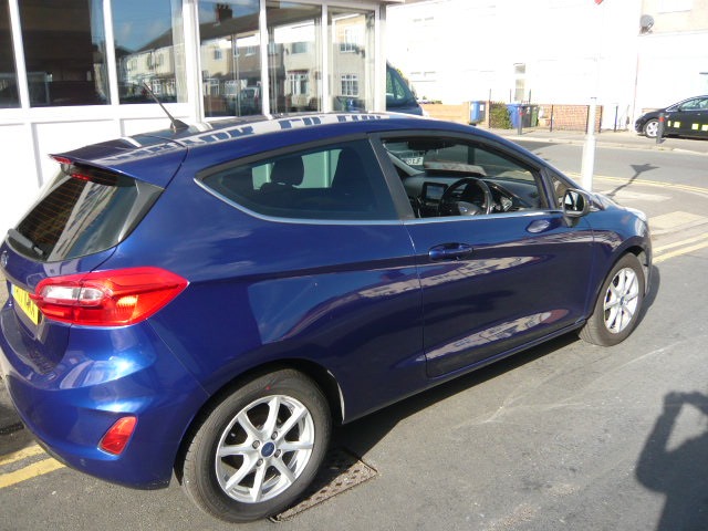 Used Ford Fiesta 2017 for sale - 76340952: Photo 6