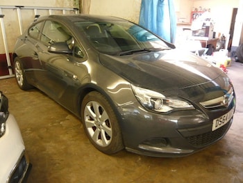2014 (64) - 1.4T 16V Sport 3dr