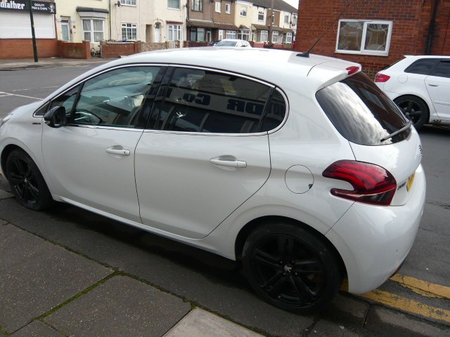Used Peugeot 208 2015 for sale - 77901762: Photo 3