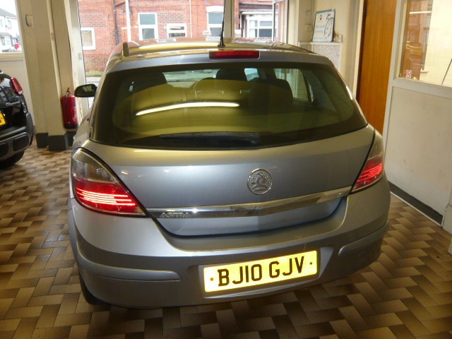 Used Vauxhall Astra 2010 for sale - 76918087: Photo 4