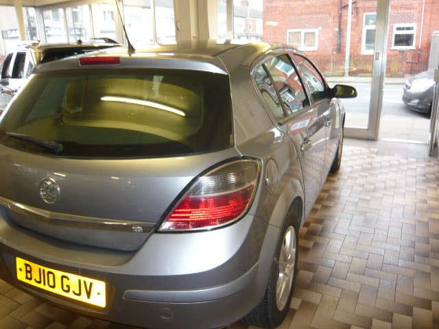 Used Vauxhall Astra 2010 for sale - 76918087: Photo 5