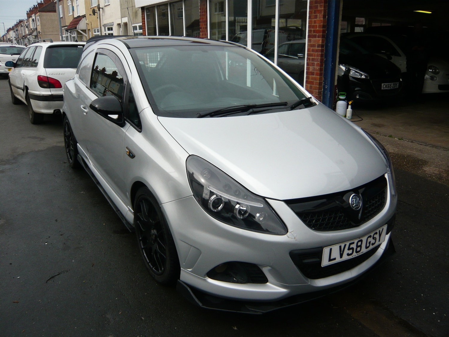 Used Vauxhall Corsa 2008 for sale - 78176014: Photo 2