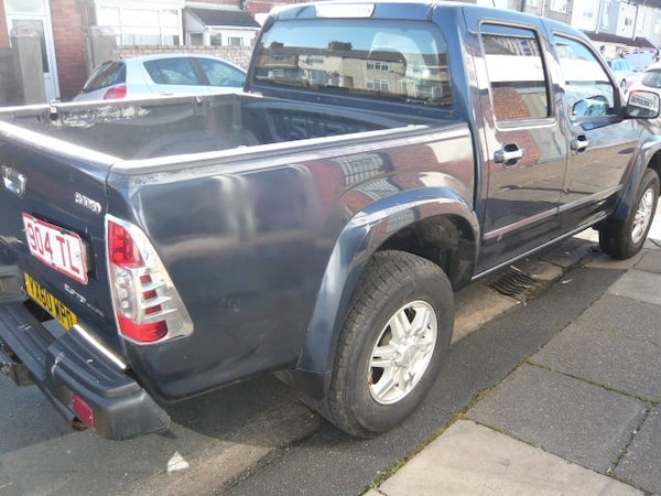 Used Isuzu Rodeo 2010 for sale - 74645072: Photo 5