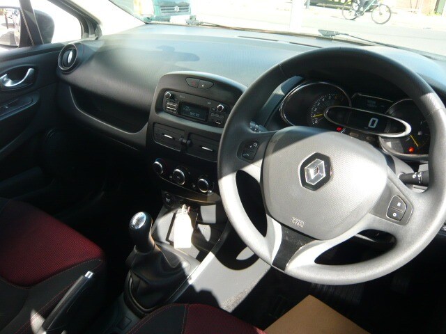 Used Renault Clio 2015 for sale - 75594408: Photo 11