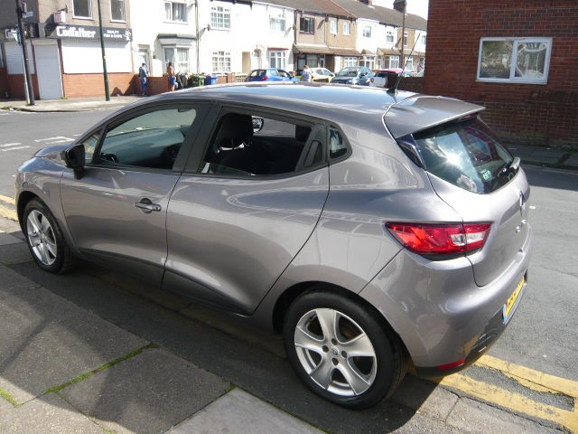 Used Renault Clio 2015 for sale - 75594408: Photo 4