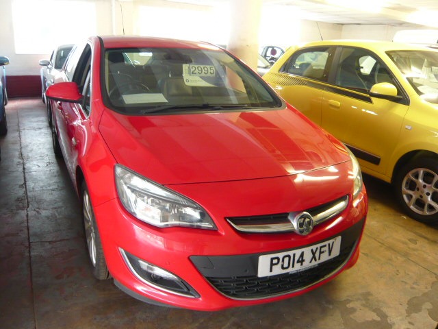 Used Vauxhall Astra 2014 for sale - 76066848: Photo 2