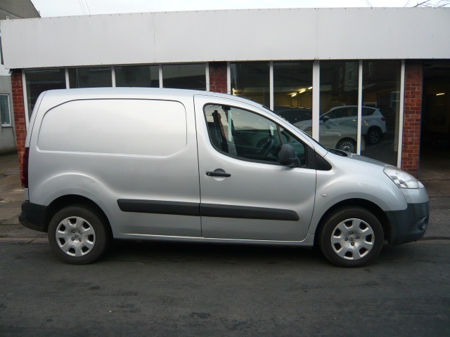 Used Peugeot Partner 2014 for sale - 76918082: Photo 2