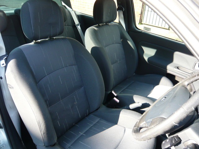 Used Renault Clio 2004 for sale - 77758706: Photo 10