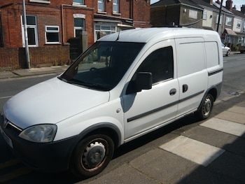 Used Vauxhall Combo 2011 for sale - 75595428: Photo