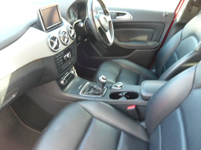 Used Mercedes-Benz B Class 2014 for sale - 76393391: Photo 8