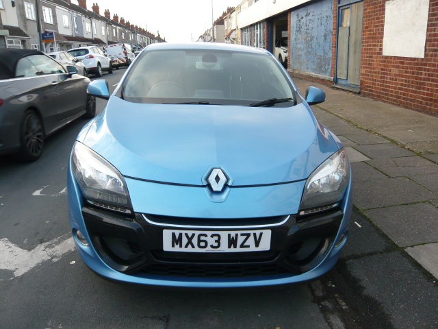 Used Renault Megane 2013 for sale - 76611108: Photo 2