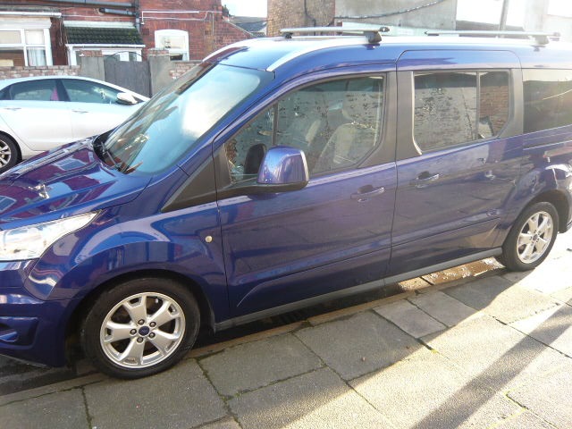 Used Ford Grand Tourneo Connect 2016 for sale - 77077822: Photo 2