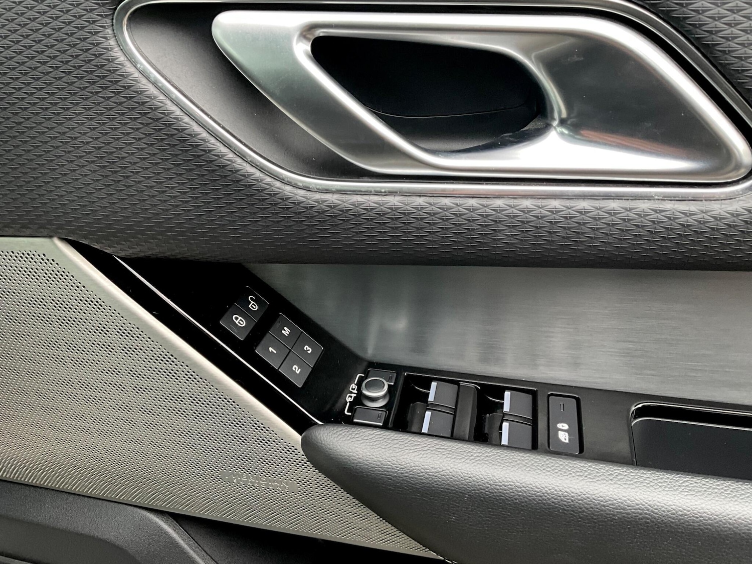 Used Land Rover Range Rover Velar 2019 for sale - 76714208: Photo 18