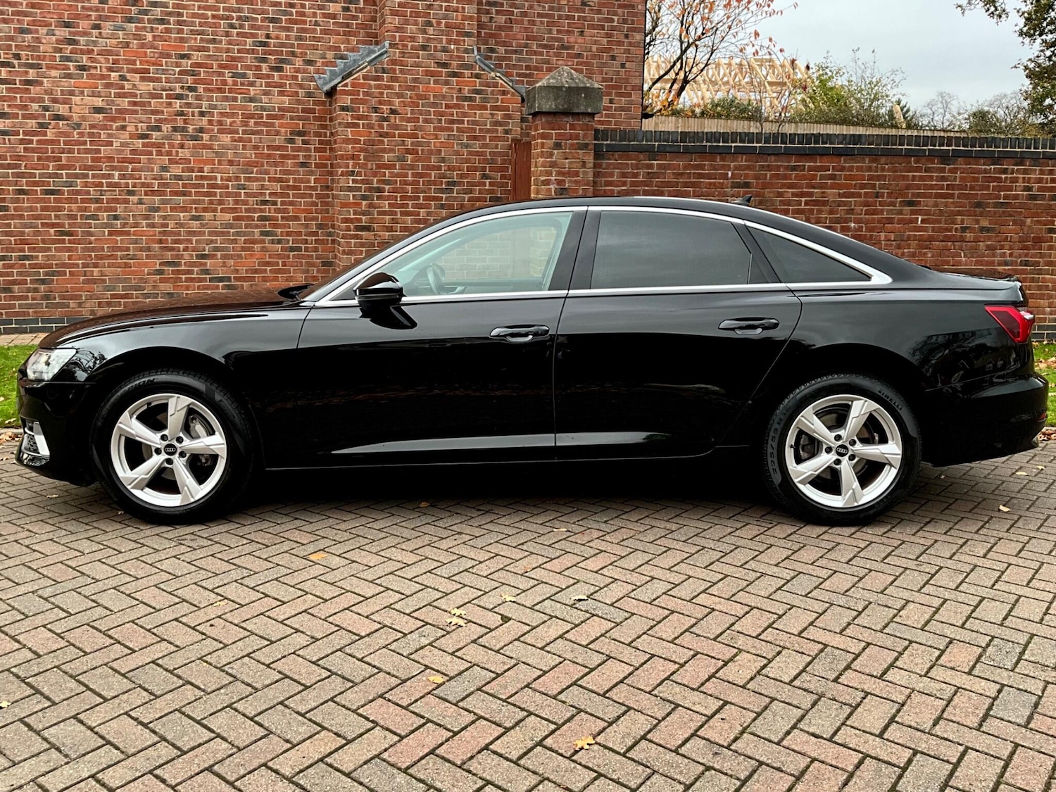 Used Audi A6 Saloon 2022 for sale - 76667148: Photo 3