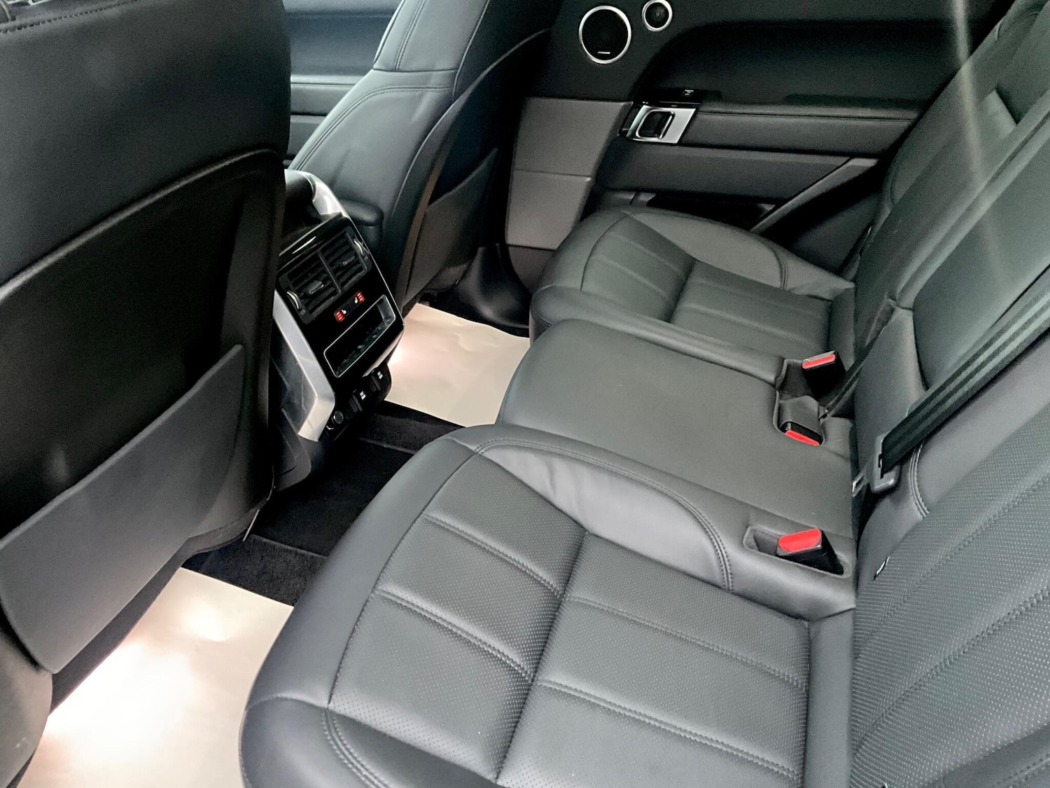 Used Land Rover Range Rover Sport 2018 for sale - 76389382: Photo 21