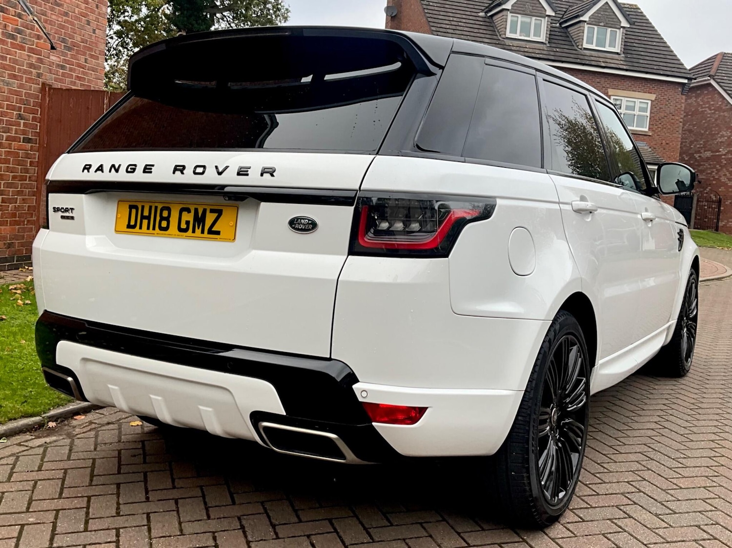 Used Land Rover Range Rover Sport 2018 for sale - 76389382: Photo 33