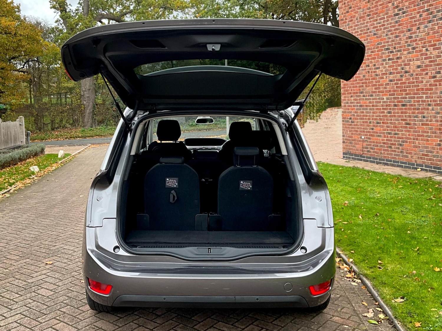 Used Citroen C4 Grand Picasso 2022 for sale - 76433117: Photo 25