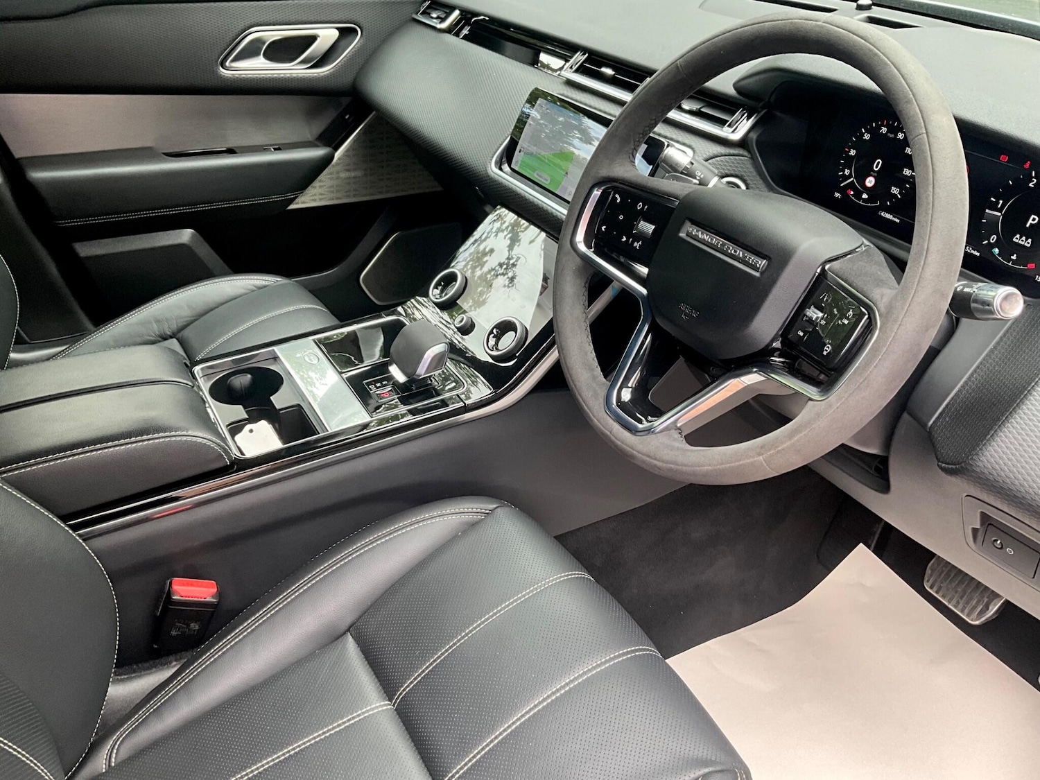 Used Land Rover Range Rover Velar 2021 for sale - 76371047: Photo 17