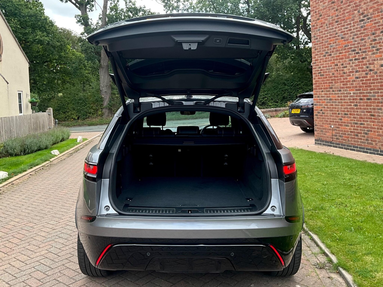 Used Land Rover Range Rover Velar 2021 for sale - 76371047: Photo 27