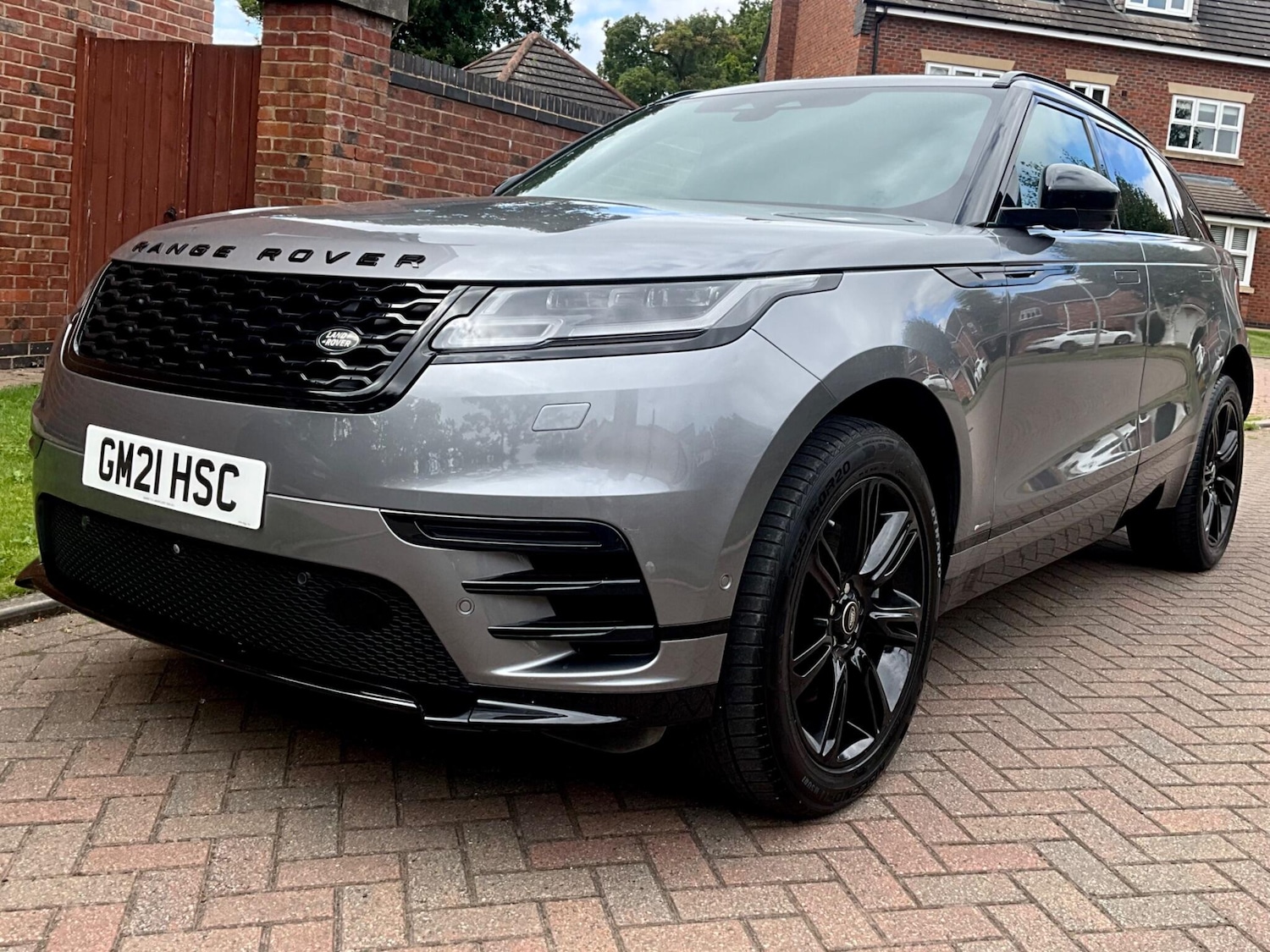 Used Land Rover Range Rover Velar 2021 for sale - 76371047: Photo 4