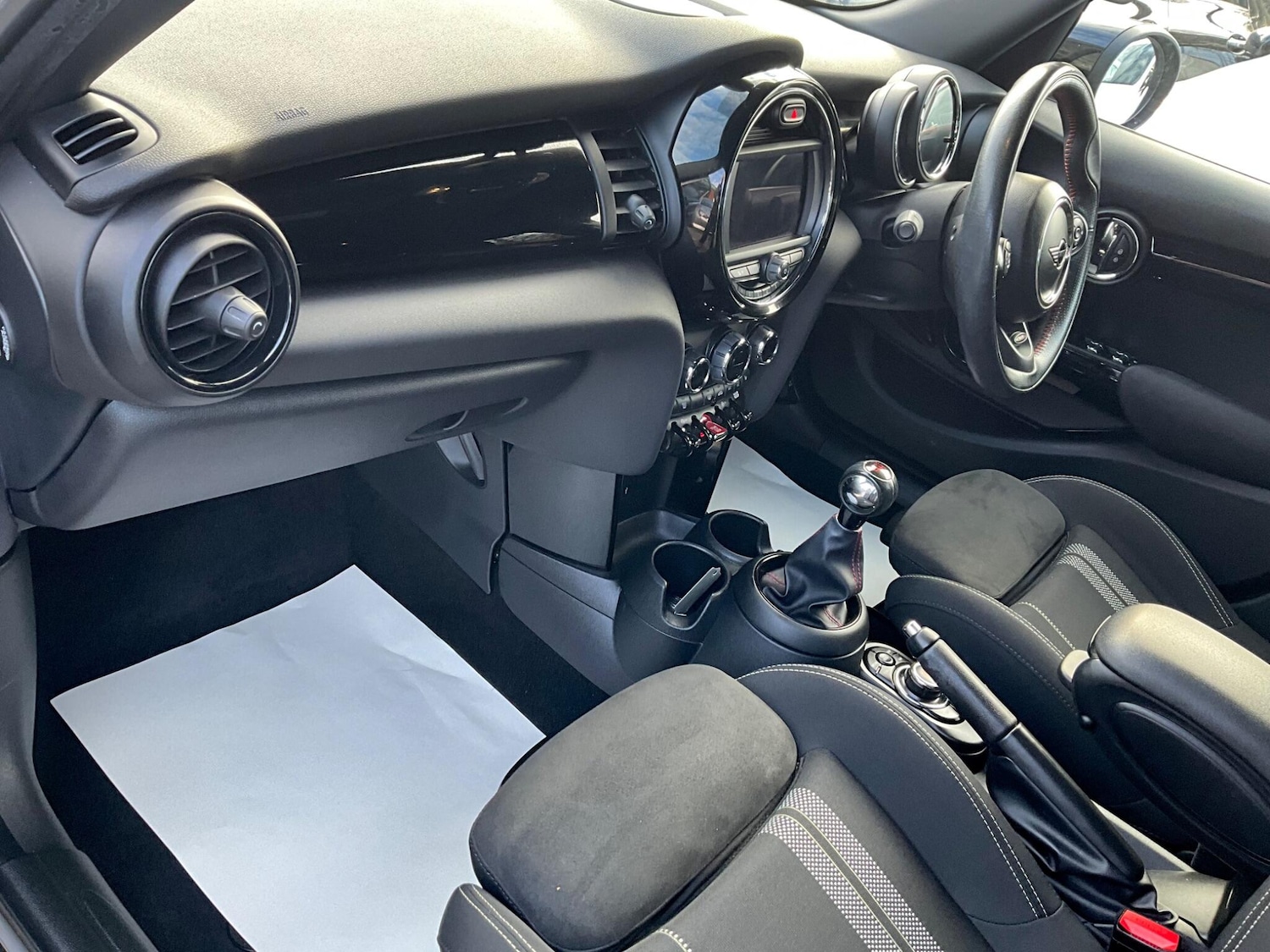 Used MINI Hatch 2019 for sale - 76592921: Photo 14