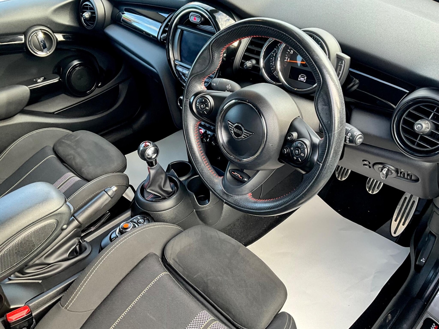 Used MINI Hatch 2019 for sale - 76592921: Photo 16