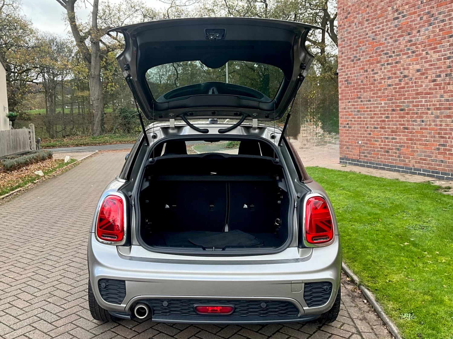 Used MINI Hatch 2019 for sale - 76592921: Photo 23