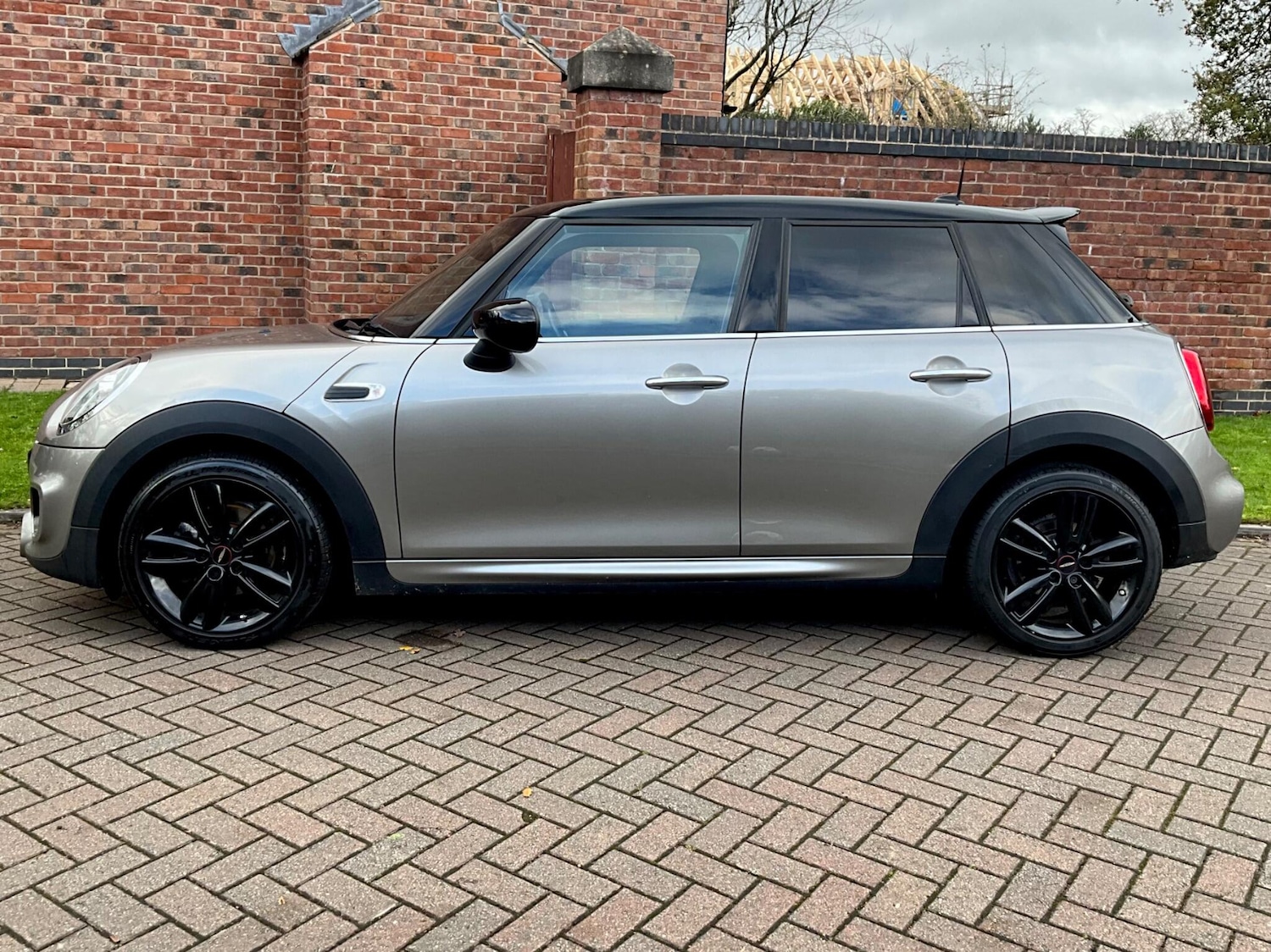 Used MINI Hatch 2019 for sale - 76592921: Photo 5