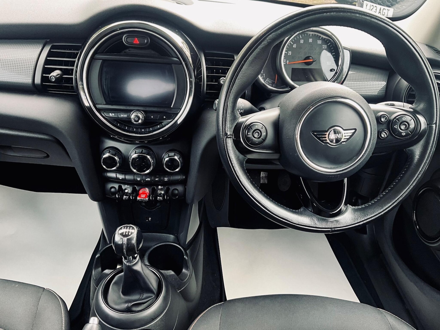 Used MINI Hatch 2018 for sale - 76336868: Photo 9