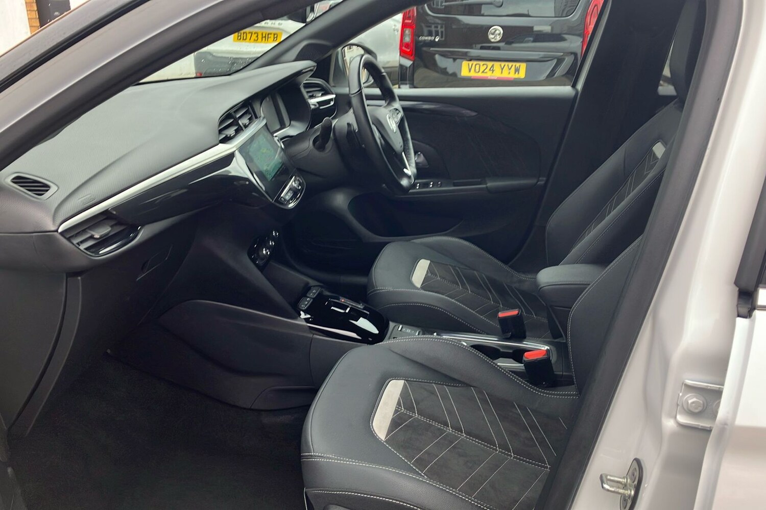Used Vauxhall Corsa 2023 for sale - 75804136: Photo 3