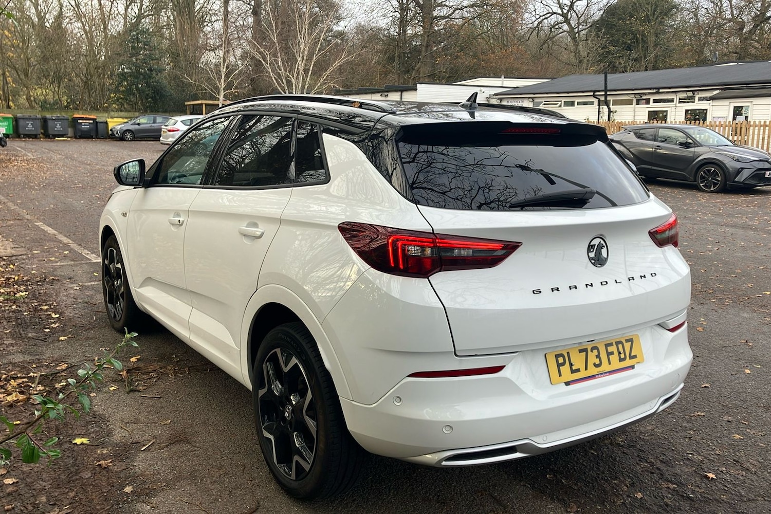 Used Vauxhall Grandland 2023 for sale - 77663102: Photo 2