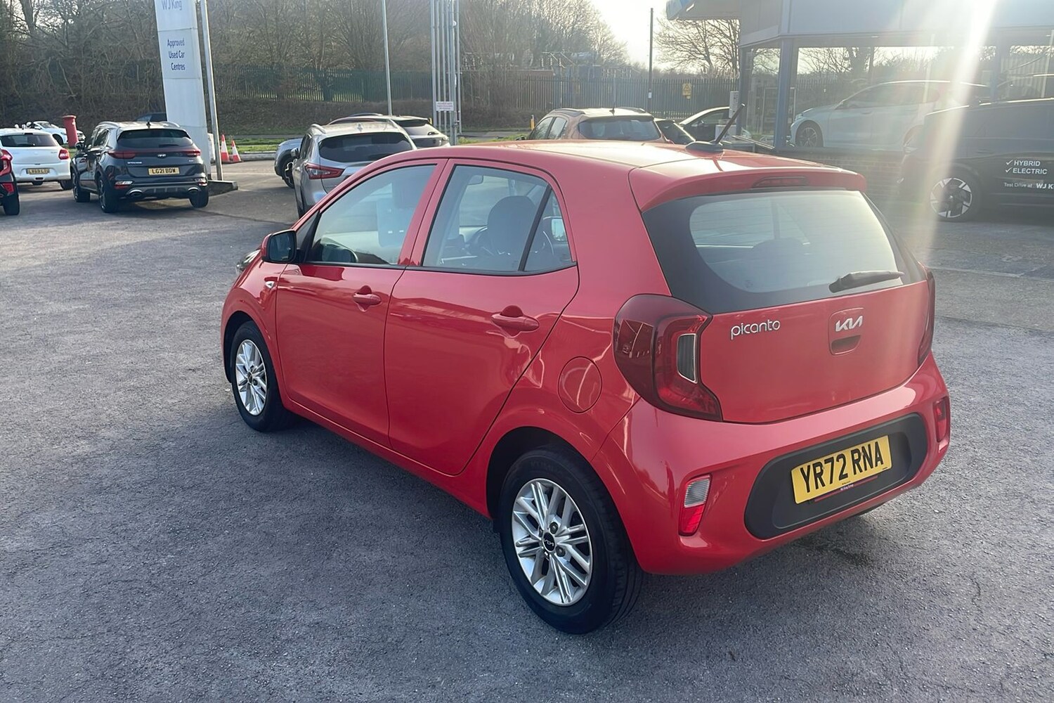Used Kia Picanto 2022 for sale - 77976938: Photo 2