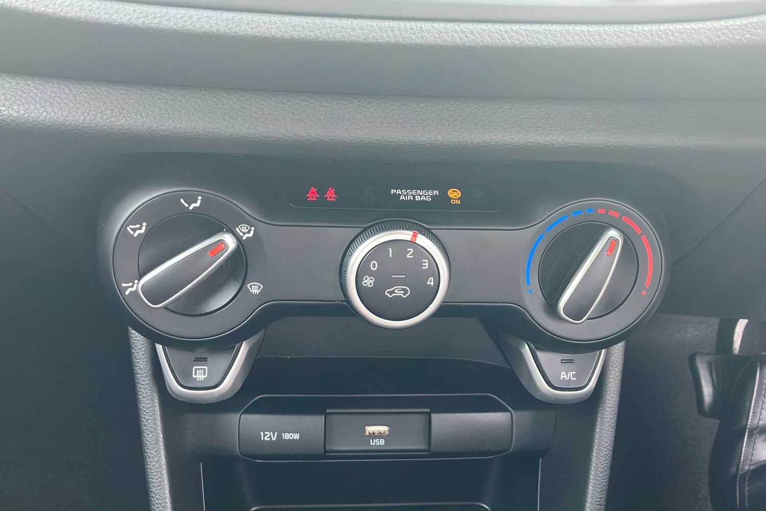 Used Kia Picanto 2024 for sale - 77744017: Photo 15