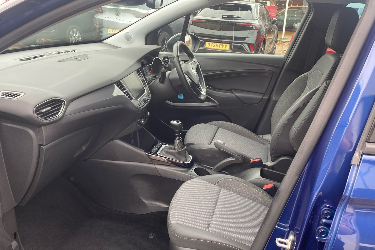 Used Vauxhall Crossland 2022 for sale - 77222799: Photo 3