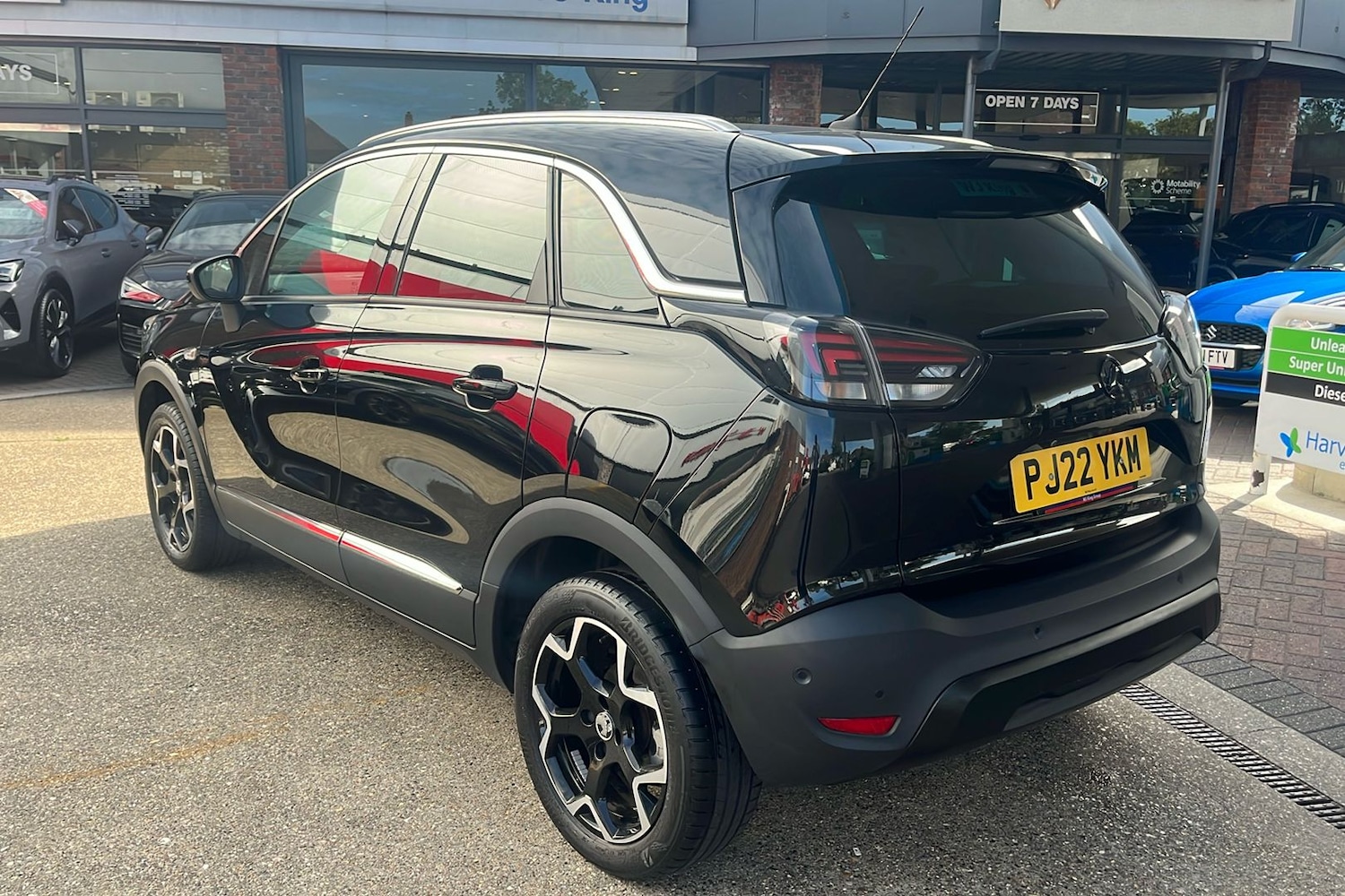 Used Vauxhall Crossland 2022 for sale - 76686980: Photo 2