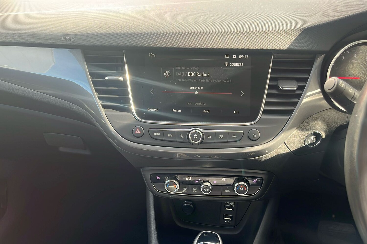 Used Vauxhall Crossland 2022 for sale - 76686980: Photo 25