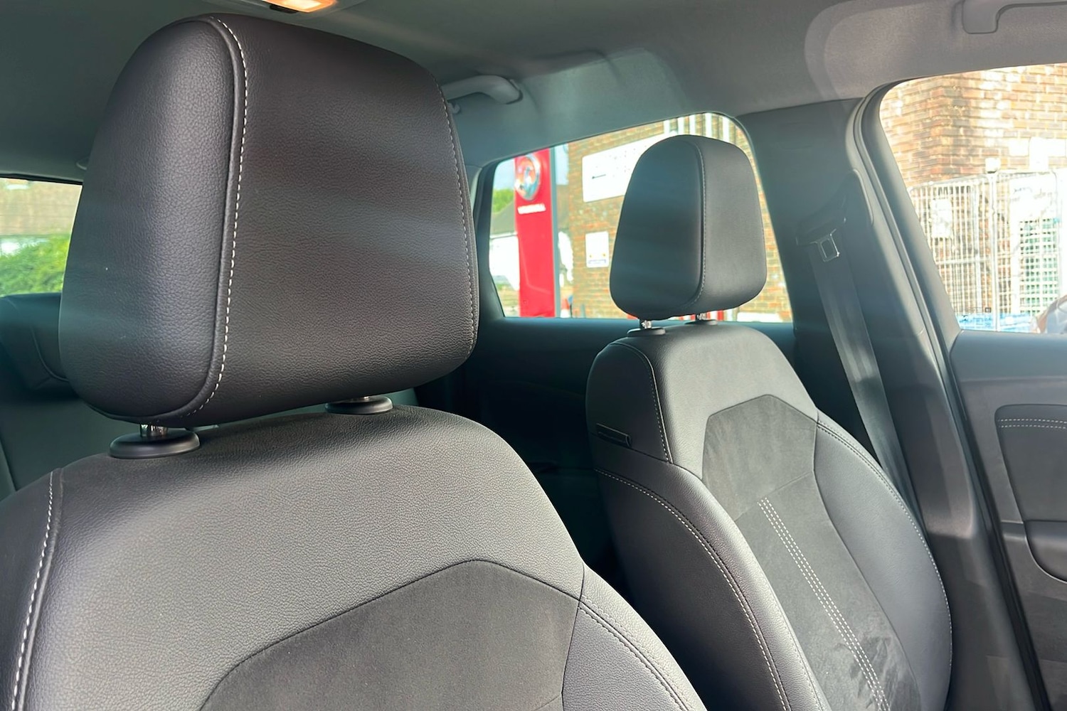 Used Vauxhall Crossland 2022 for sale - 76686980: Photo 30