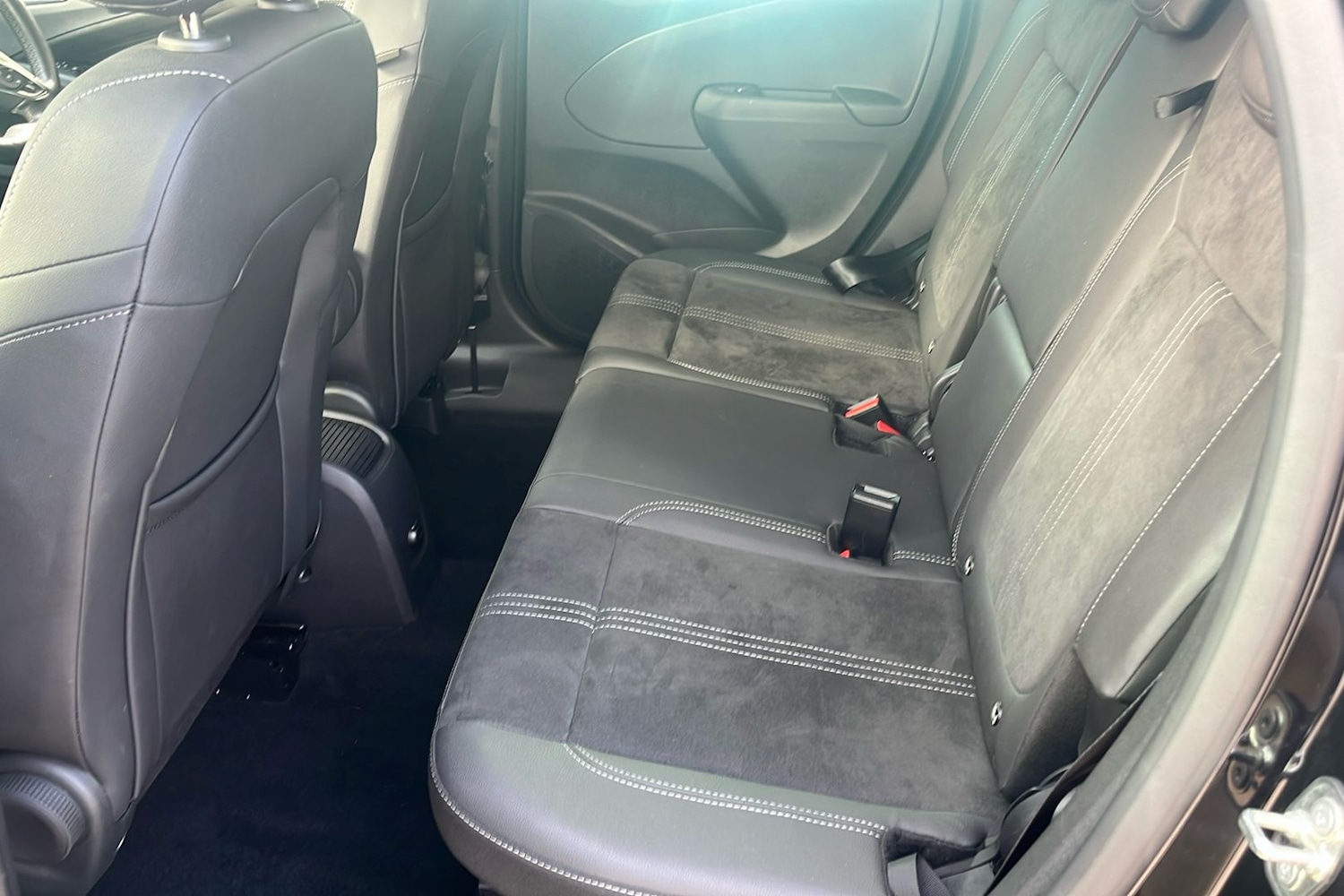 Used Vauxhall Crossland 2022 for sale - 76686980: Photo 5