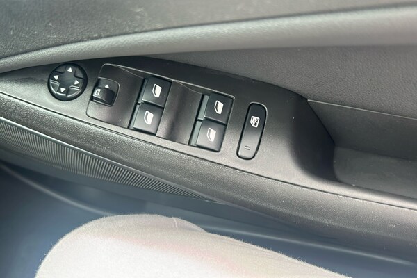 Used Vauxhall Crossland 2022 for sale - 75482774: Photo 18