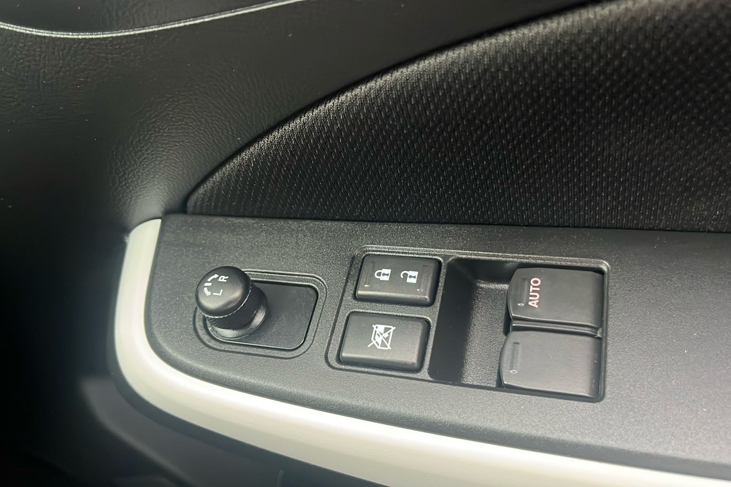 Used Suzuki Swift 2023 for sale - 77378981: Photo 18