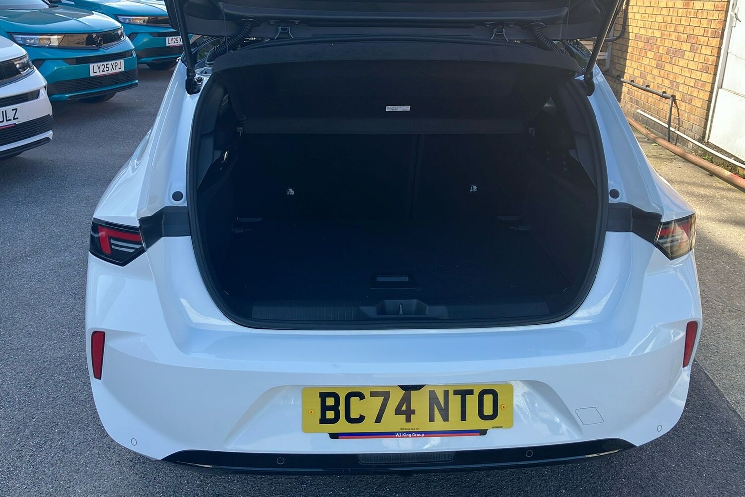 Vehicle 27