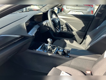 Used Vauxhall Astra 2025 for sale - 75452531: Photo