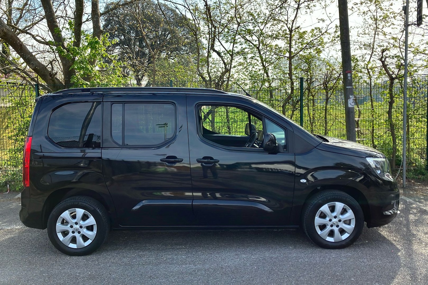 Used Vauxhall Combo Life Electric 2024 for sale - 76181817: Photo 6
