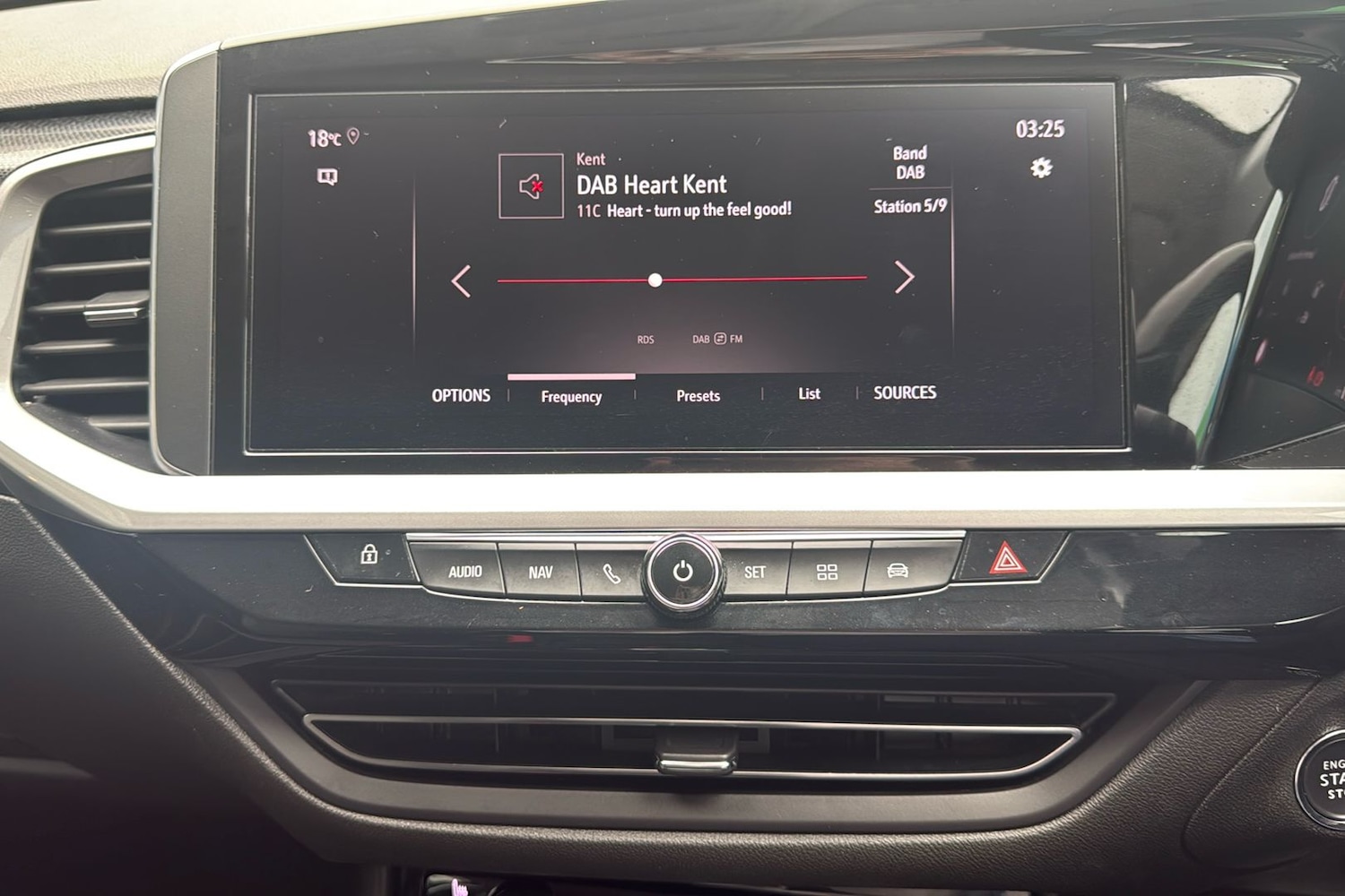 Used Vauxhall Grandland 2022 for sale - 76163965: Photo 14